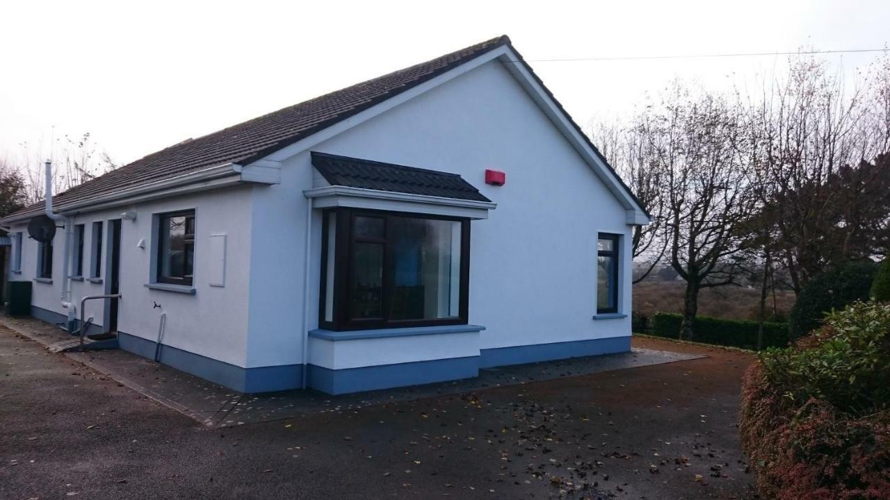 Mick'S Cottage Loughrea Extérieur photo